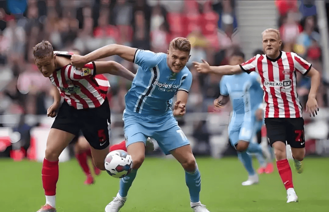 清晨国王杯焦点战，皇家社会更衣室发声，震撼外界，更衣室氛围转暖(皇家马德里的国王杯表现)