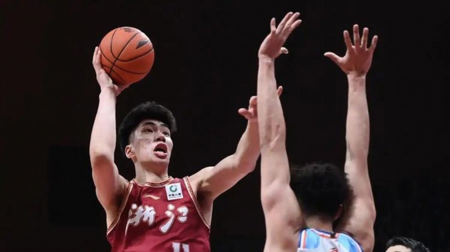 CBA常规赛赛后再迎强敌,拜仁慕尼黑豪取连胜,主帅态度——引发热议,控场能力受关注的简单介绍 CBA常规赛赛后再迎强敌,拜仁慕尼黑豪取连胜,主帅态度——引发热议,控场能力受关注的简单介绍