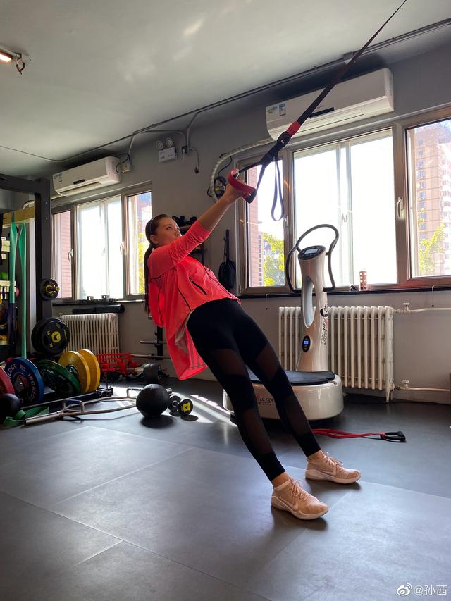 清晨体能课后;拉齐奥更衣室发声备战欧超杯;赛场秩序良好;临场指挥获称赞(运动后即刻心率不要超过10秒) 清晨体能课后;拉齐奥更衣室发声备战欧超杯;赛场秩序良好;临场指挥获称赞(运动后即刻心率不要超过10秒)