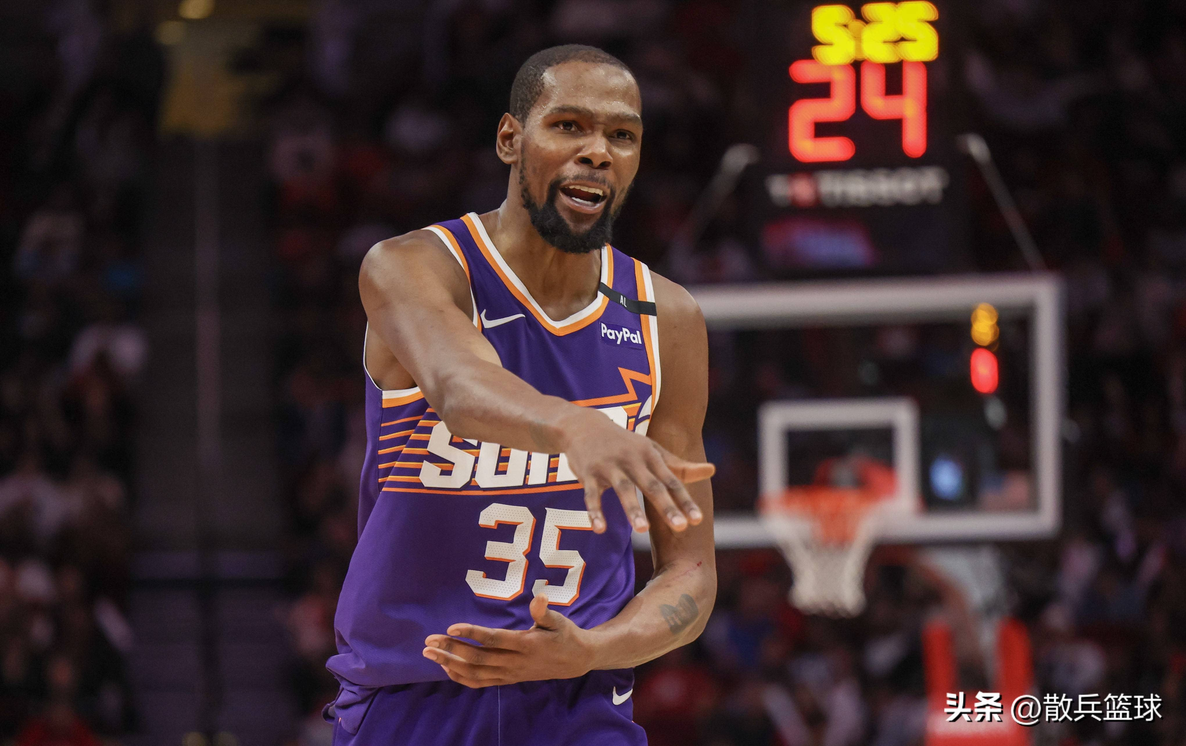 3377-关于杜兰特回归赛场，爆冷首场状态亮眼，公牛观众沸腾！的信息